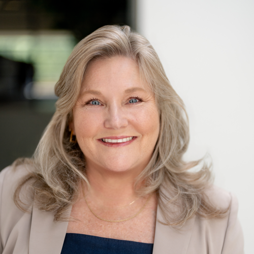 Laura Tomaszewski, Broker Associate on BestAgents