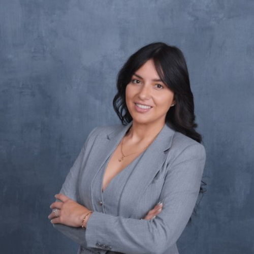 Karla  De La Cruz